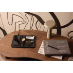 Cargador inalámbrico de escritorio ecológico con bandeja organizadora color negro