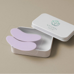 Set reutilizable de parches para ojos de silicona en una caja color blanco vista detalle