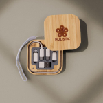 Set de cables de distintos conectores en caja de bambú para transporte color madera vista detalle 2