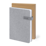 Agenda de RPET de tapa rígida con cierre magnético y vista diaria A5 tercera vista