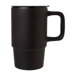 Taza de cerámica con tapa de plástico y asa grande 450ml color negro vista lateral