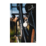 Etiqueta de viaje localizadora que es resistente al agua Xtorm XTAG2GA color blanco imagen de estilo de vida