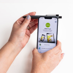 Bolígrafo de aluminio con tecnología NFC y pulsación tinta azul vista 3