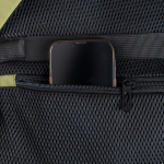 Mochila de piel PU con bolsillos frontales y laterales de malla 15.6” vista 2