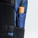 Mochila de piel PU con bolsillos frontales y laterales de malla 15.6” vista 5