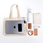 Bolsa de piel sintética con bolsillos ocultos y cinta trolley 15.6” vista 2