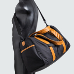 Bolso de RPET resistente al agua con cierre magnético y bolsillo vista 1