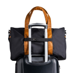 Bolso de RPET resistente al agua con cierre magnético y bolsillo vista 1