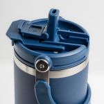 Vaso térmico de acero inoxidable con tapa doble y asa plegable 900ml vista 3