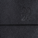 Agenda diaria en español y portugués con cierre elástico tubular A5