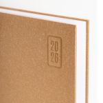 Agenda diaria en español y portugués con cubierta de papel artesanal A5 vista 3