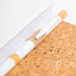 Agenda diaria en español y portugués con solapa de corcho A5 color blanco vista 2