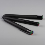 Bolígrafo multifunción de aluminio reciclado mate y tinta de 4 colores vista 4