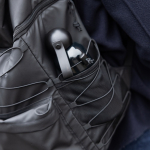 Botella de plástico monocromática con tapón redondo con asa 600ml color negro sexta vista