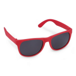 Gafas de sol en varios colores con un lente negro UV400 color rojo