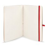 Cuaderno de tapa blanda de papel kraft FSC A5 con hojas a cuadros color rojo cuarta vista