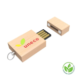 USB hecho a medida de madera con cierre imantado hecho en Europa color madera clara vista con impresión