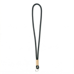 Lanyard tubular hecho a medida de poliéster con detalle de bambú color negro septima vista
