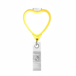 Portacredenciales retráctil hecho a medida en forma de corazón color amarillo septima vista