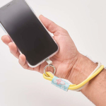 Doble cordones para el móvil hecho a medida con parche personalizable color amarillo