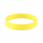 Pulsera de silicona hecha a medida para eventos 100% personalizable color amarillo septima vista