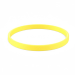 Pulsera fina hecha a medida silicona para eventos 100% personalizable color amarillo septima vista