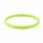 Pulsera fina hecha a medida silicona para eventos 100% personalizable color verde lima septima vista