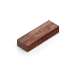 Memoria USB hecha a medida con carcasa de madera de nogal y tapón color madera oscura