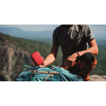 Botiquín de primeros auxilios en estuche rígido de plástico color rojo tercera vista bodegón