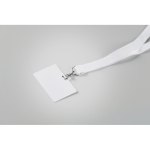 Identificador para lanyard en plástico rígido 54 x 86 mm color blanco vista fotografía tercera vista