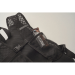 Mochila deportiva de PU y nylon con contenedor de agua 1.5L color negro vista fotografía octava vista