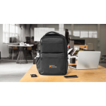 Mochila organizadora repelente al agua con bolsillos 23L 17,3” vista bodegón