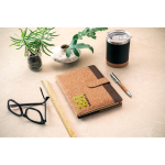 Portafolios con tapa de corcho y poliéster reciclado A5 hojas a rayas vista bodegón