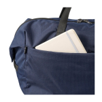 Bolsa de deporte espaciosa hecha de residuos plásticos del océano cuarta vista