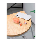 Auriculares inalámbricos con tecnología ENC Prixton TWS163 color madera imagen de estilo de vida 2