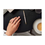 Bolígrafo atemporal lacado de tinta azul Waterman Hemisphere M color gris imagen de estilo de vida