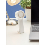 Ventilador portátil ecológico con batería recargable 2W 1.200 mAh color blanco vista de ambiente