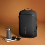 Mochila urbana delgada para portátil y capacidad 15L Bobby Air 16” color negro