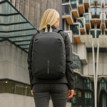 Mochila con cremallera convertible antirrobo y capacidad 22L 16” color gris