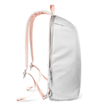 Mochila con cremallera convertible antirrobo y capacidad 22L 16” color rosa cuarta vista