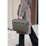 Mochila convertible 2 en 1 de poliéster reciclado para portátil 15” color verde