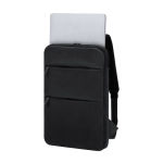 Mochila extensible de cuero sintético con compartimento portátil 15” cuarta vista