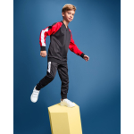 Chaqueta deporte poliéster unisex cremallera 210g/m² Roly Direct Gladius color rojo oscuro segunda vista de uso