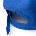 Gorra deportiva con rejilla lateral y cinta reflectante 100 g/m2 color azul real vista detalle 2