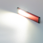 Linterna doble ultra plana de aluminio con imán y clip 3 intensidades color rojo vista detalle 5