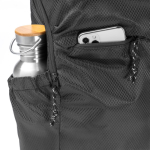 Mochila ecológica repelente al agua con bolsillos y cremallera 9” color negro vista detalle 1