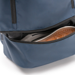 Mochila de piel sintética con bolsillo antirrobo y zapatillero 9” color azul marino vista detalle 3