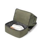 Mochila deportiva ecológica con zapatillero rígido y bolsillo frontal color verde oscuro vista detalle 2