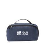 Neceser fabricado en plástico reciclado con cierre diagonal vista principal