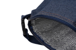 Nevera con tejido vaquero e interior isotérmico con asa con hebilla color azul vaquero vista detalle 2